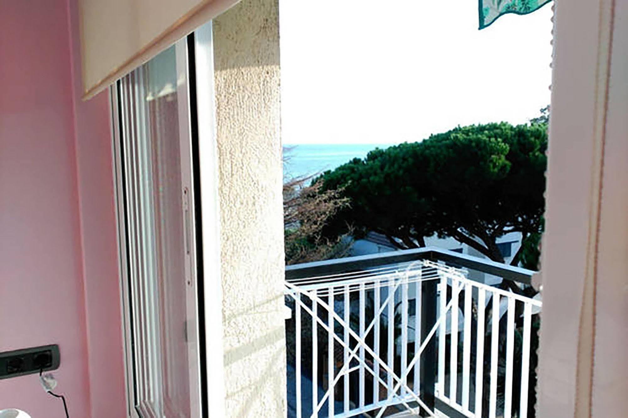 Apartment Llavaneres I Sant Andreu de Llavaneres Luaran gambar