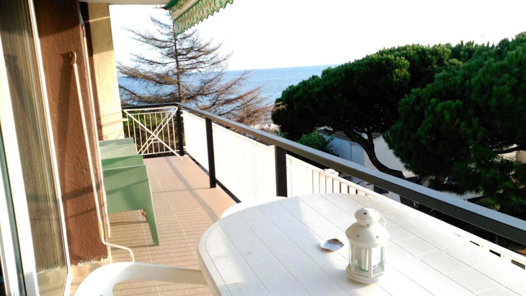 Apartment Llavaneres I Sant Andreu de Llavaneres Luaran gambar